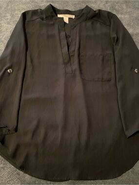 Forever 21 Black V-Neck Blouse